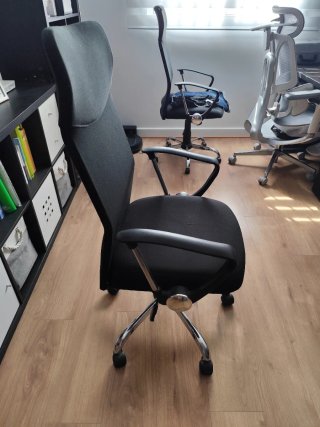 2 sillas de oficina ergonómicas negras
