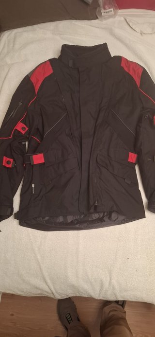 Chaqueta Moto On Board Negra y Roja