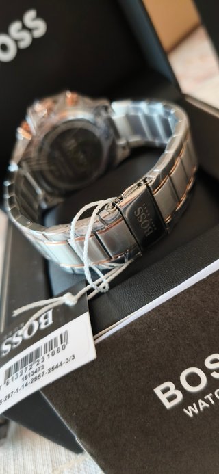 Reloj Hugo Boss Negro y Dorado