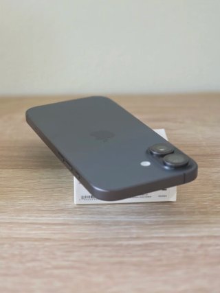 iPhone 17 - Como Nuevo