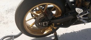 Yamaha R1 50 Aniversario