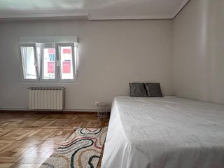 Piso en alquiler en Numancia - San Fernando en Santander