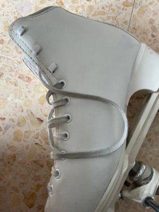 Pattini artistici Edea bianchi