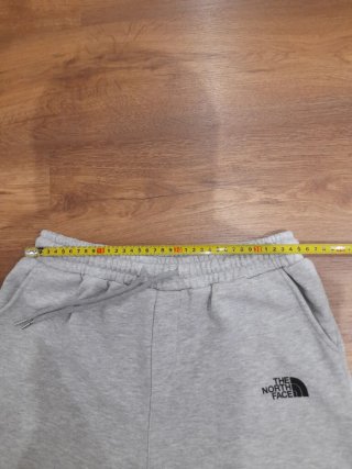 Pantaloni grigi The North Face Taglia S/M (misure❗️)