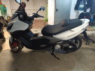 Kymco Xciting 500 RI Blanca