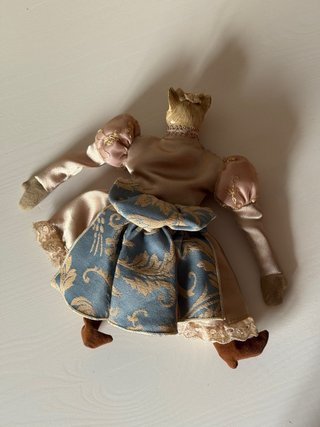 Muñeca Gato Victoriano Tela Satinada
