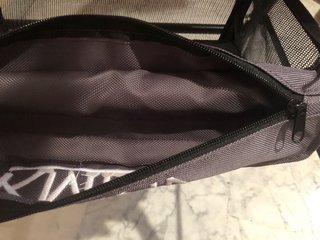 Andador con asiento y cesta