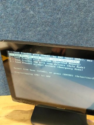 TPV Táctil Premier KT-100 15,6" 4/128GB J1900N