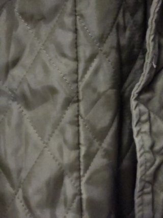 Parka verde con capucha