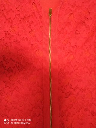 Vestido rojo encaje ajustado