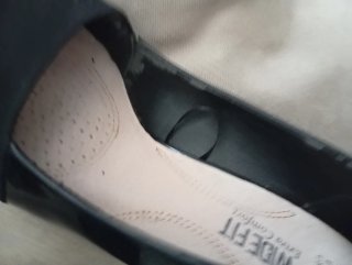 Zapatos de tacón negros extra confort.