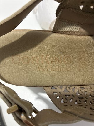 Sandalias de plataforma beige