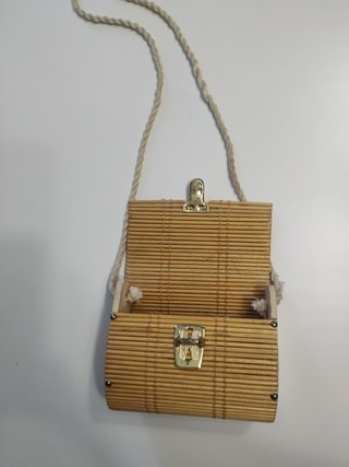 Bolso de niña de bambú