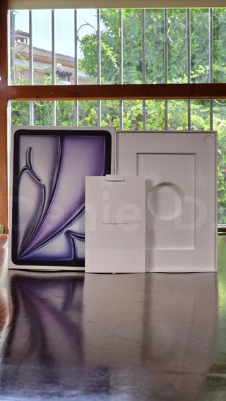 IMPOLUTO Apple iPad air M4 Wi-Fi + Cell 128GB