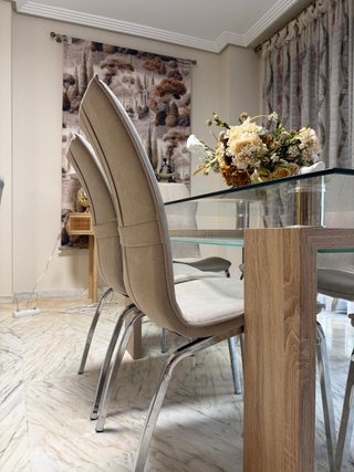 Mesa de comedor con 6 sillas