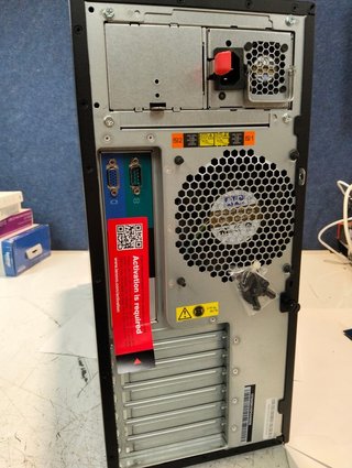 Servidor Lenovo ThinkServer TS440 Xeon E3-1226 v3 4GB