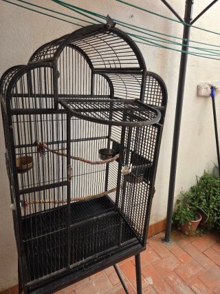 Jaula grande para pájaros