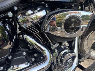 Harley-Davidson Fat Boy Negra