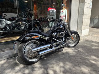 Harley-Davidson Fat Boy Negra