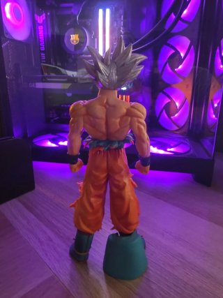 Figura Goku DGZ