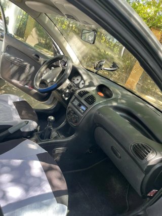 Peugeot 206 2003