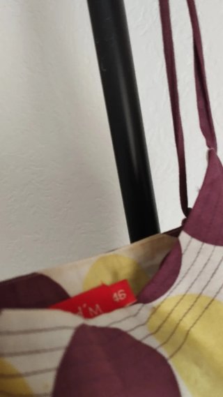 Vestido de tirantes con topos