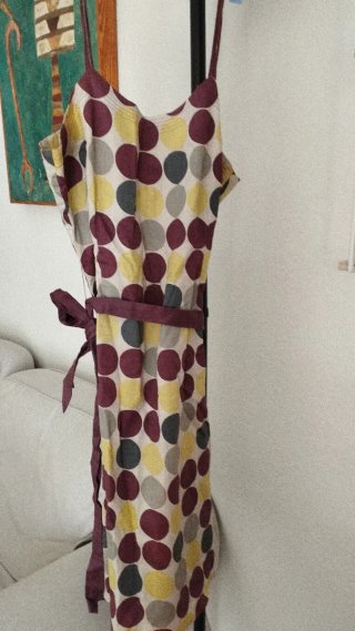 Vestido de tirantes con topos