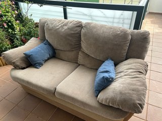 Conjunto 2 sofás marrón y gris. No hago envios .