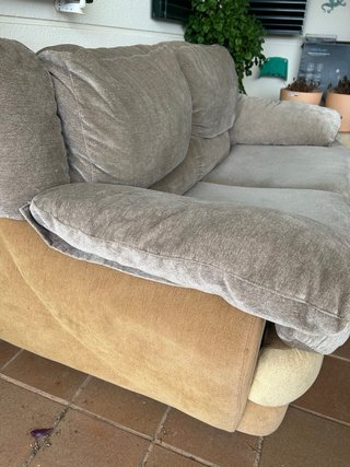 Conjunto 2 sofás marrón y gris. No hago envios .