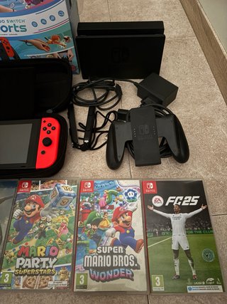 Nintendo Switch + 5 Juegos + Accesorios