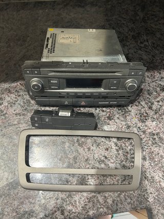 Radio Seat Ibiza 6J