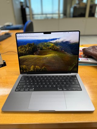 MacBook Pro 14 M2 Pro 16GB/512GB 98% Bateria