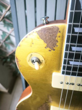 CAMBIO Les Paul Gold Top Relic + EXTRAS