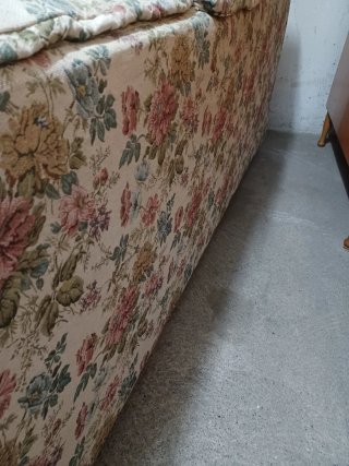 Divano 3 posti tessuto floreale