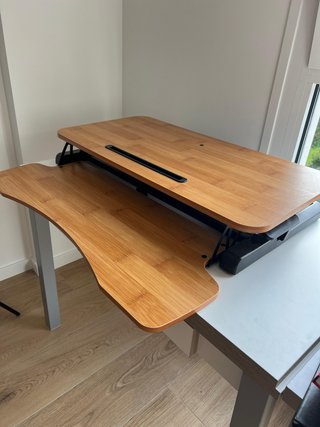 Mesa elevadora de escritorio bambú