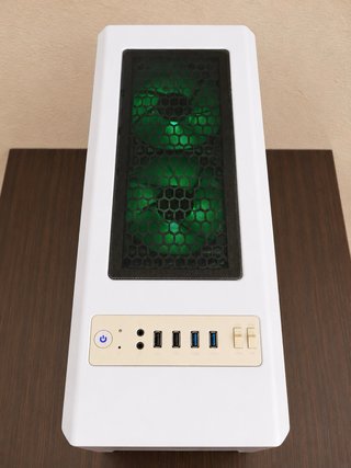 PC I7-6700 + GTX 1060 3GB + 32GB RAM + 480 GB SSD