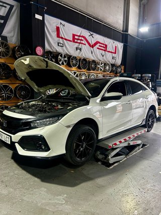 Honda Civic 1.5 Sport Plus con cositas