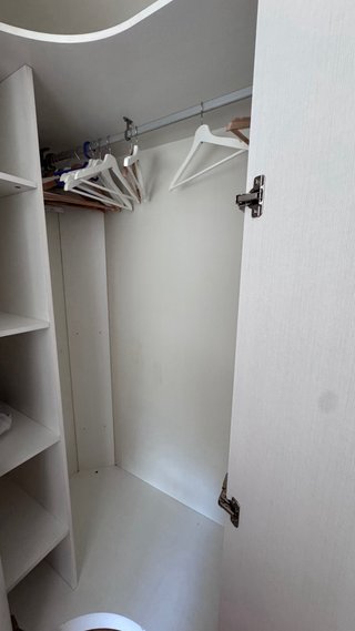 Armario modular blanco y gris