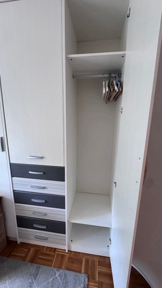 Armario modular blanco y gris