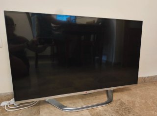Televisor LG 42 Negro y Plata