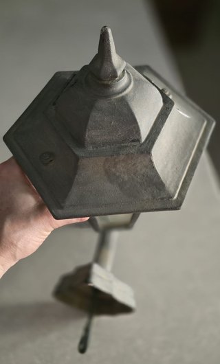 FAROL DE PARED METAL Y VIDRIO