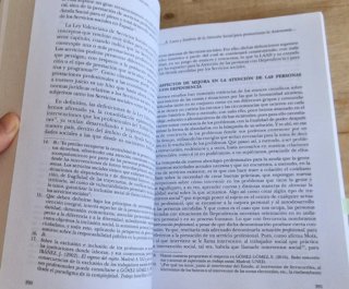 Autonom?a, dependencia y servicios sociales