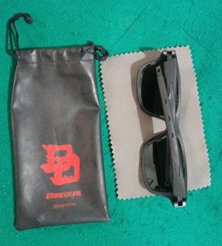 Gafas de Sol con Funda Promocional DareDevil 2003.