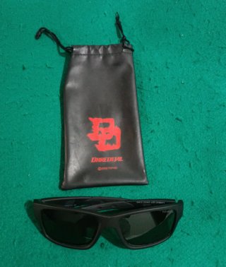 Gafas de Sol con Funda Promocional DareDevil 2003.