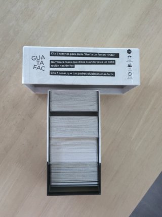 Juego de mesa GUATAFAC
