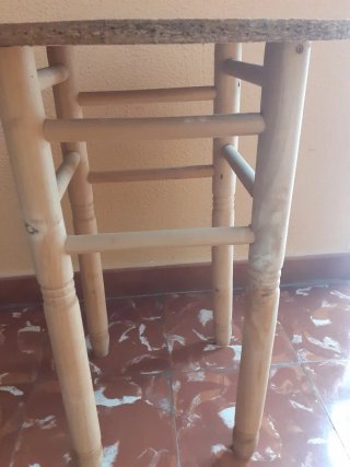 Mesita auxiliar redonda 45cm, Patas de pino