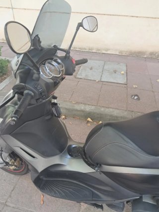 Piaggio Beverly 350 ST Negra/Gris