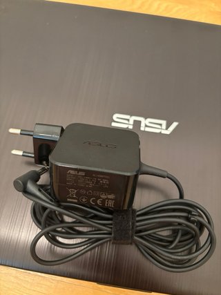Portátil Asus Vivobook Max