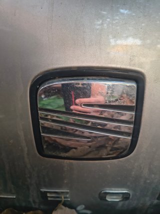 Emblema Seat Cromado