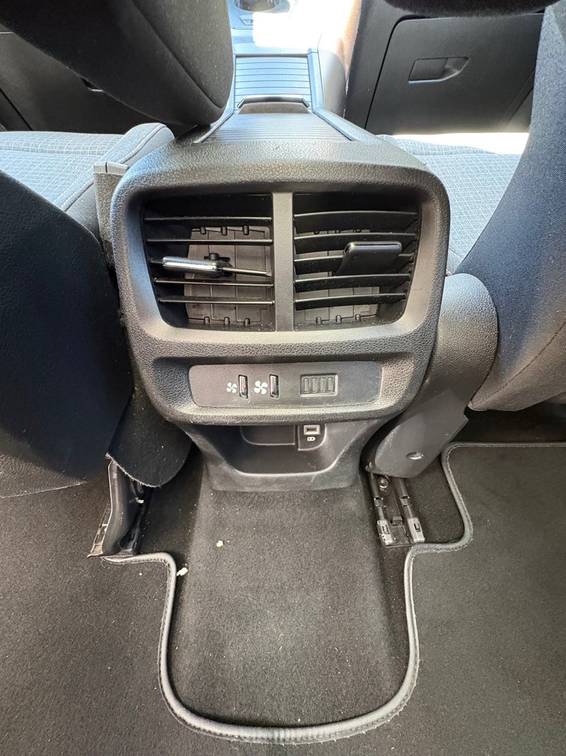 Peugeot Rifter 2019, foto 31